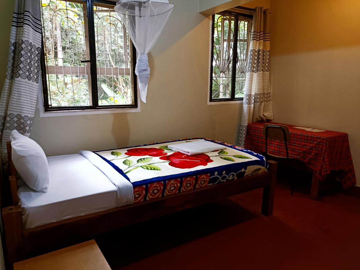 Shamba Hostel Usa River Екстериор снимка