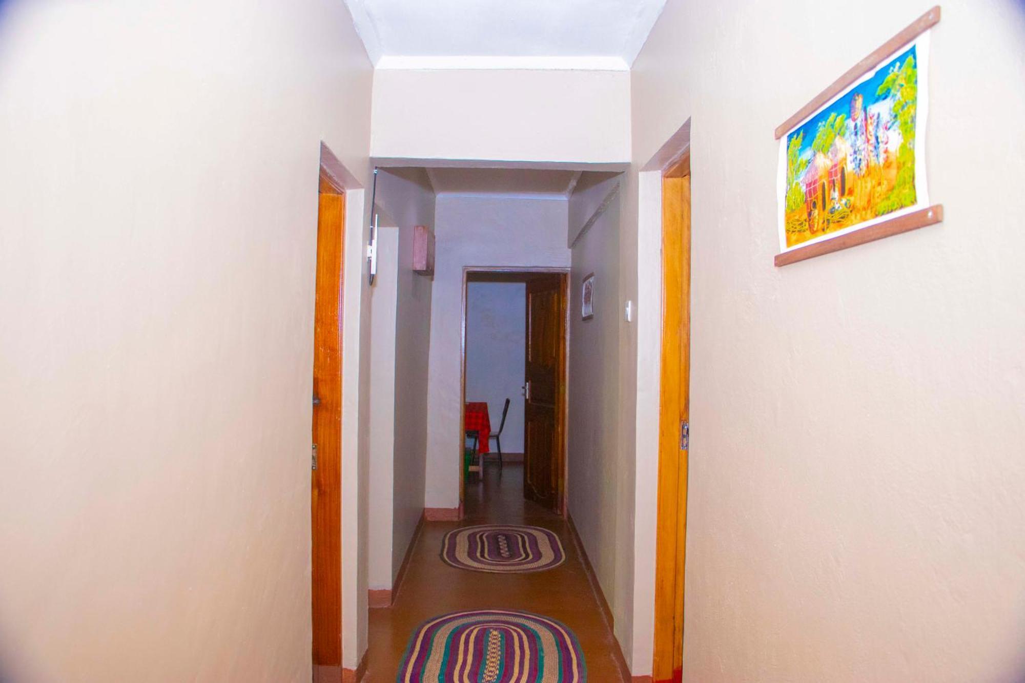 Shamba Hostel Usa River Екстериор снимка
