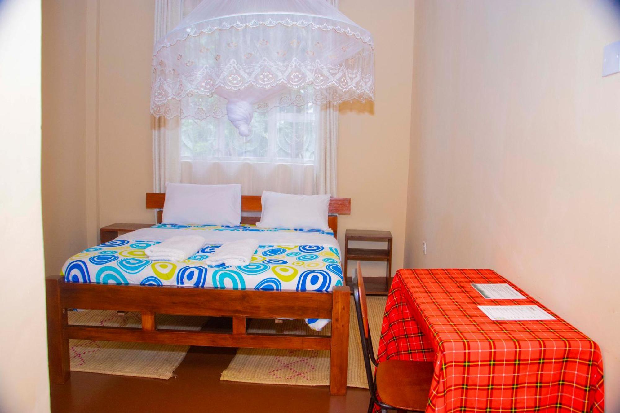 Shamba Hostel Usa River Екстериор снимка