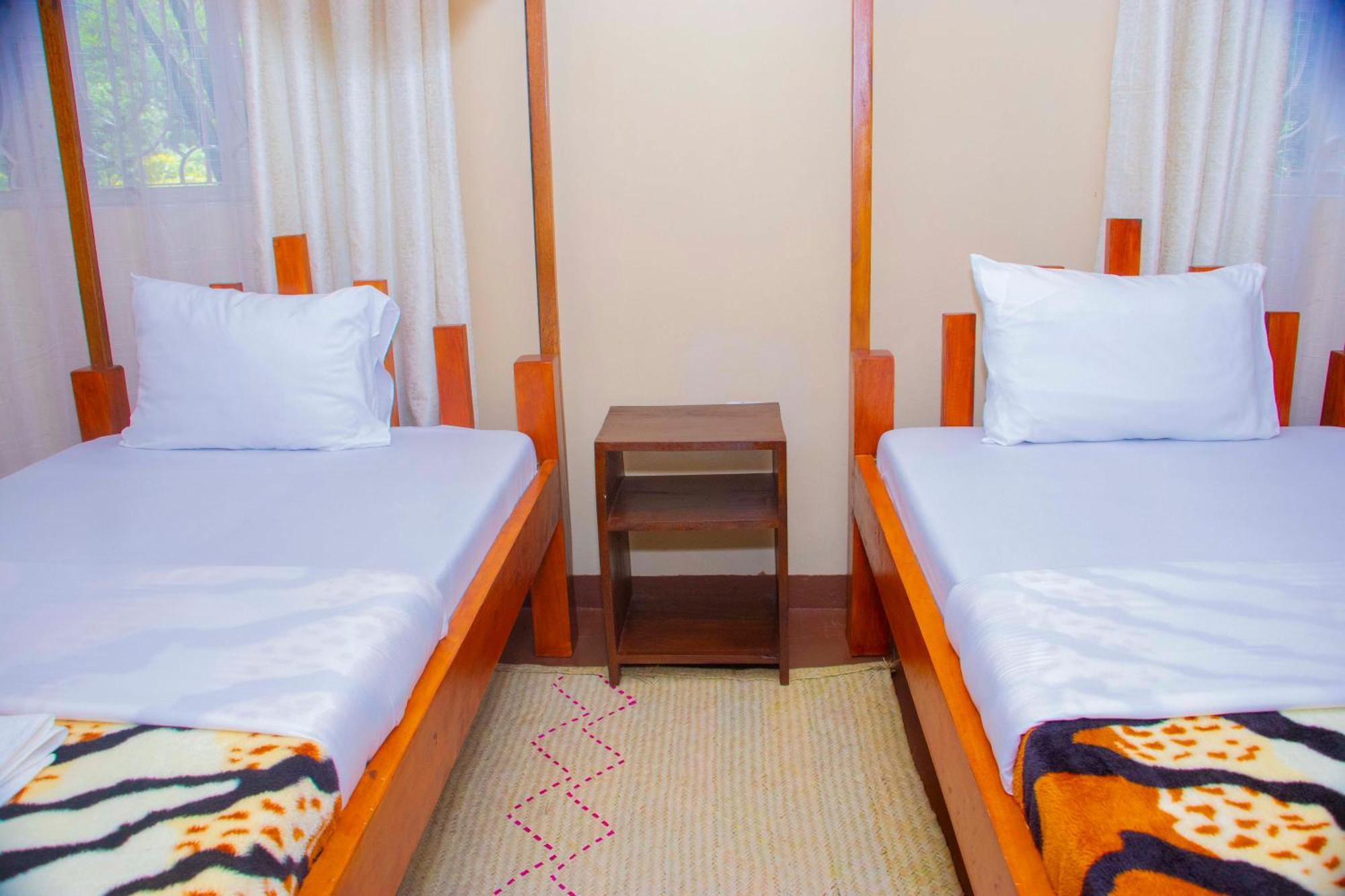 Shamba Hostel Usa River Екстериор снимка