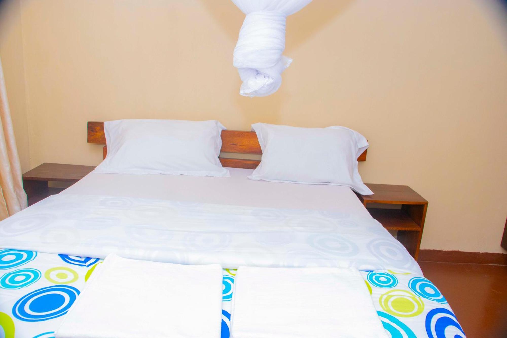 Shamba Hostel Usa River Екстериор снимка